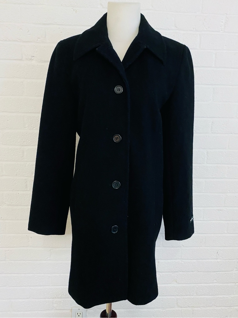 Charles Klein Women's Black Wool Coat Jacket Timeless Classic Button-Front 2